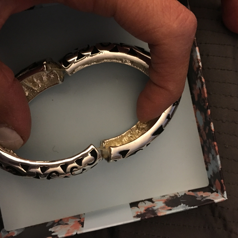 Bracelet - Picture 3 of 3